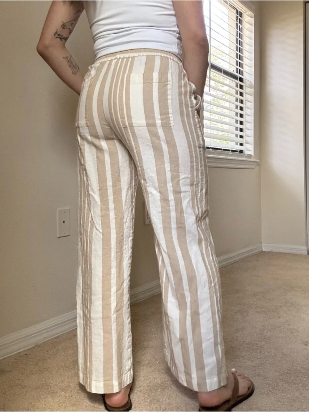 Indian Summer Beige & White Striped Wide-Leg Drawstring Pants - Picture 4 of 6
